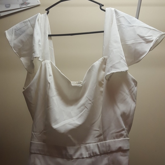 Embroidered romper - Picture 3 of 5